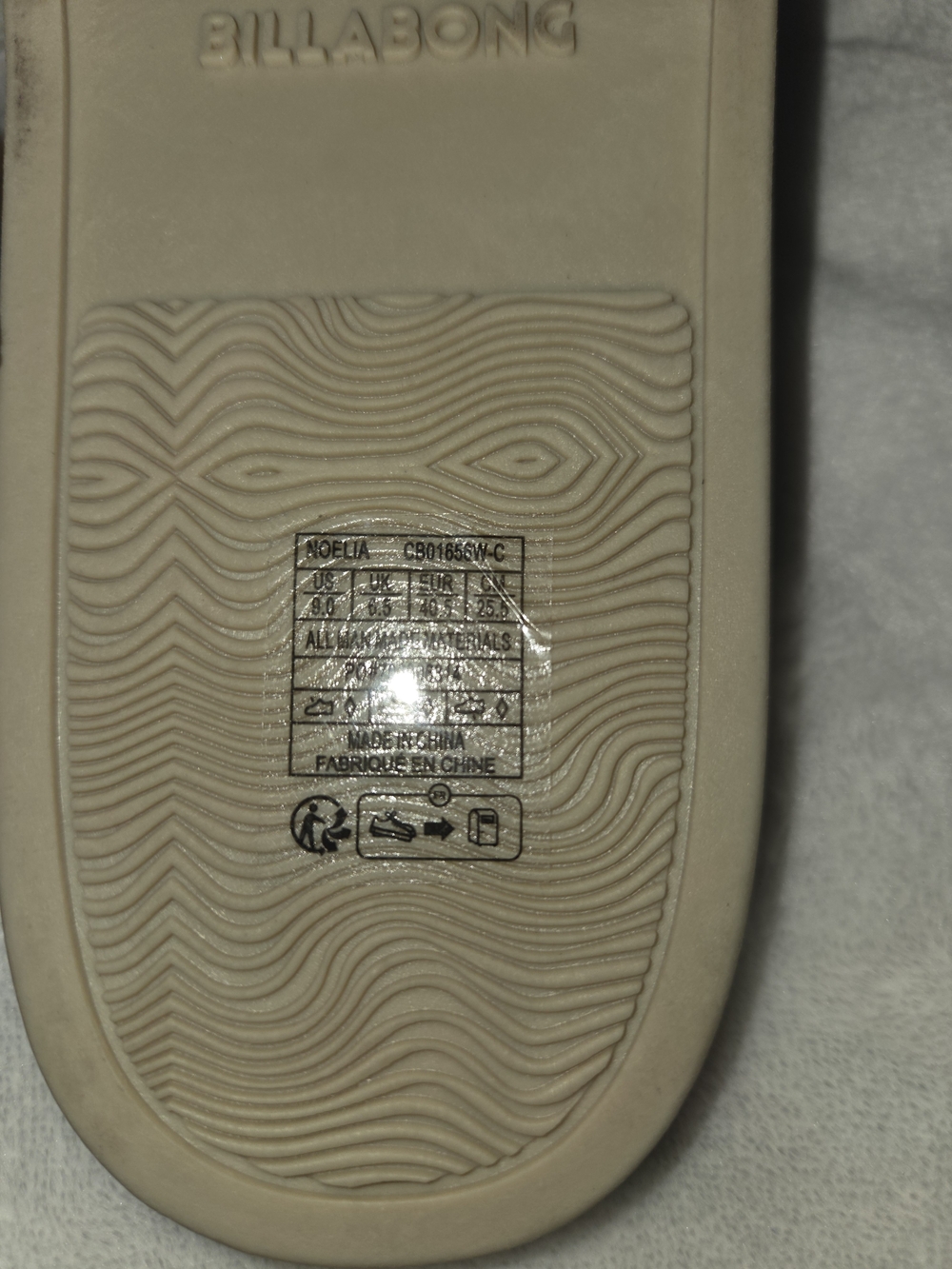 Billabong Women's Beige Minimal Strappy Slide Sandals - Picture 4 of 4